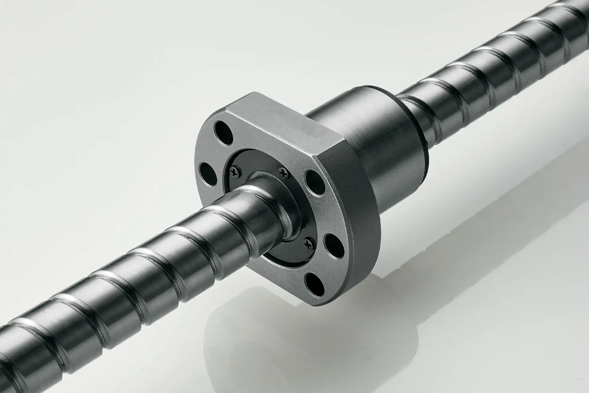 Precision ball screw SDA-V for high speeds and compact machines